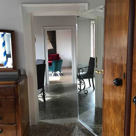 Appartement Close To Biennale *